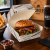 Pojemnik papierowy na hamburgery burger box Newsprint 7,8 cm x 11 cm x 11,5 cm - 50 sztuk
